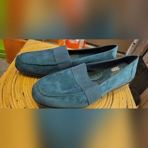 * 5th Avenue Plus by Easy Street size 12 green loafers